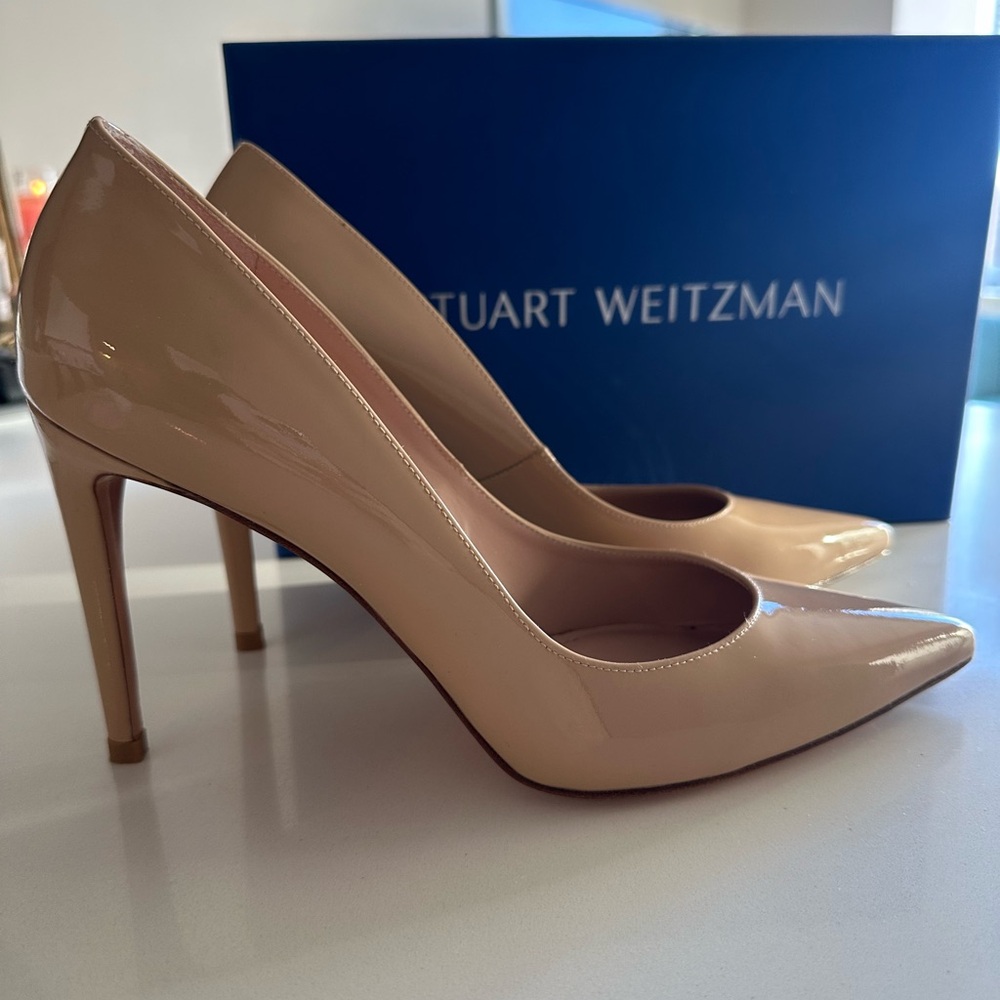 Stuart Weitzman Beige Patent Leather Heels